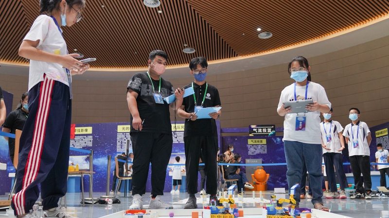 上海制造业数据中台：构建智能生产的关键一步